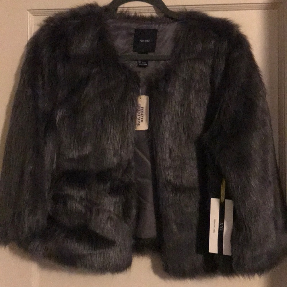 Cropped furry jacket